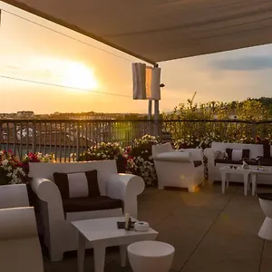 ***** Hotel Due Torri Italia